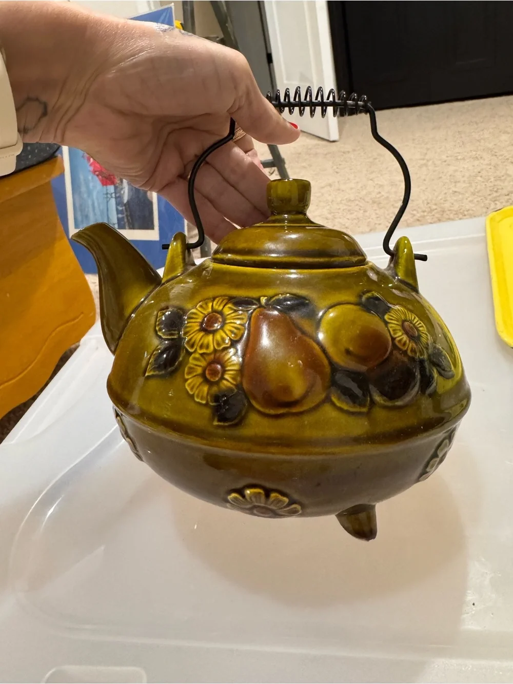 Retro 70’s Olive Green floral ceramic Teapot